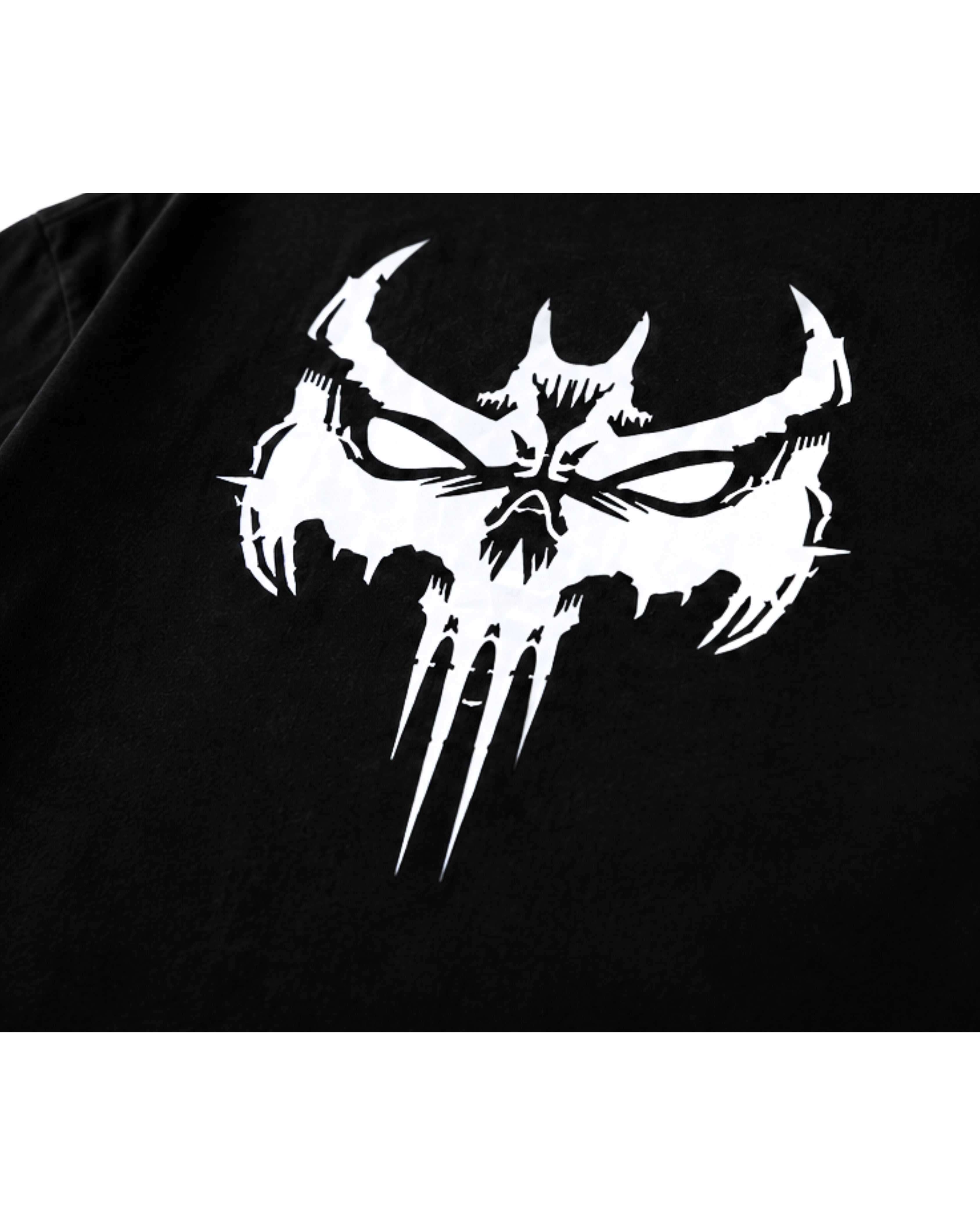Reflective Phantom Skull